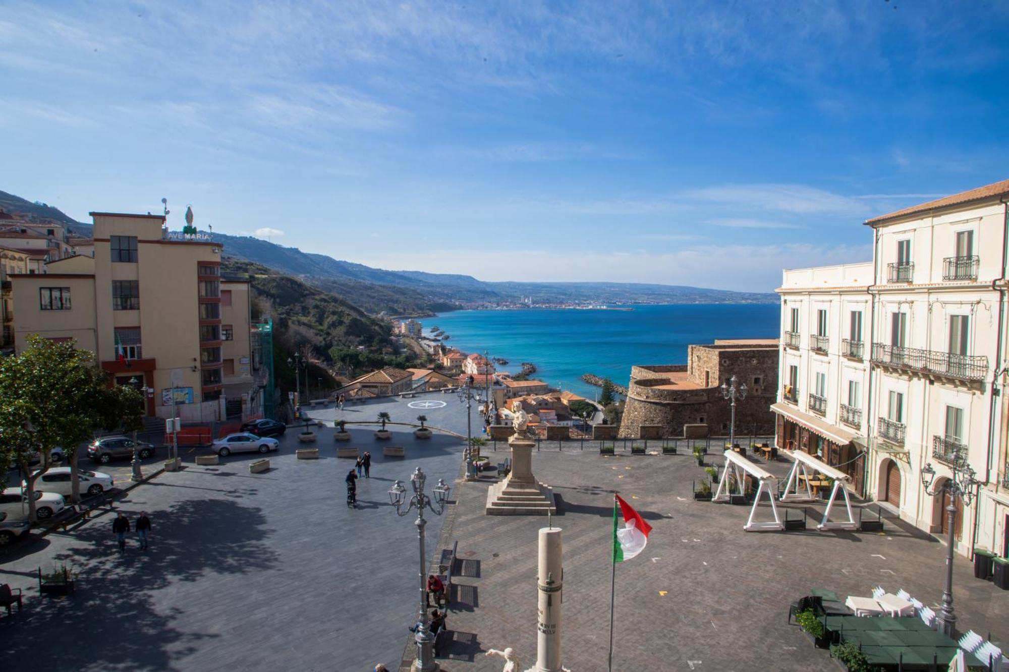 Hotel Della Piazza Pizzo  Eksteriør bilde